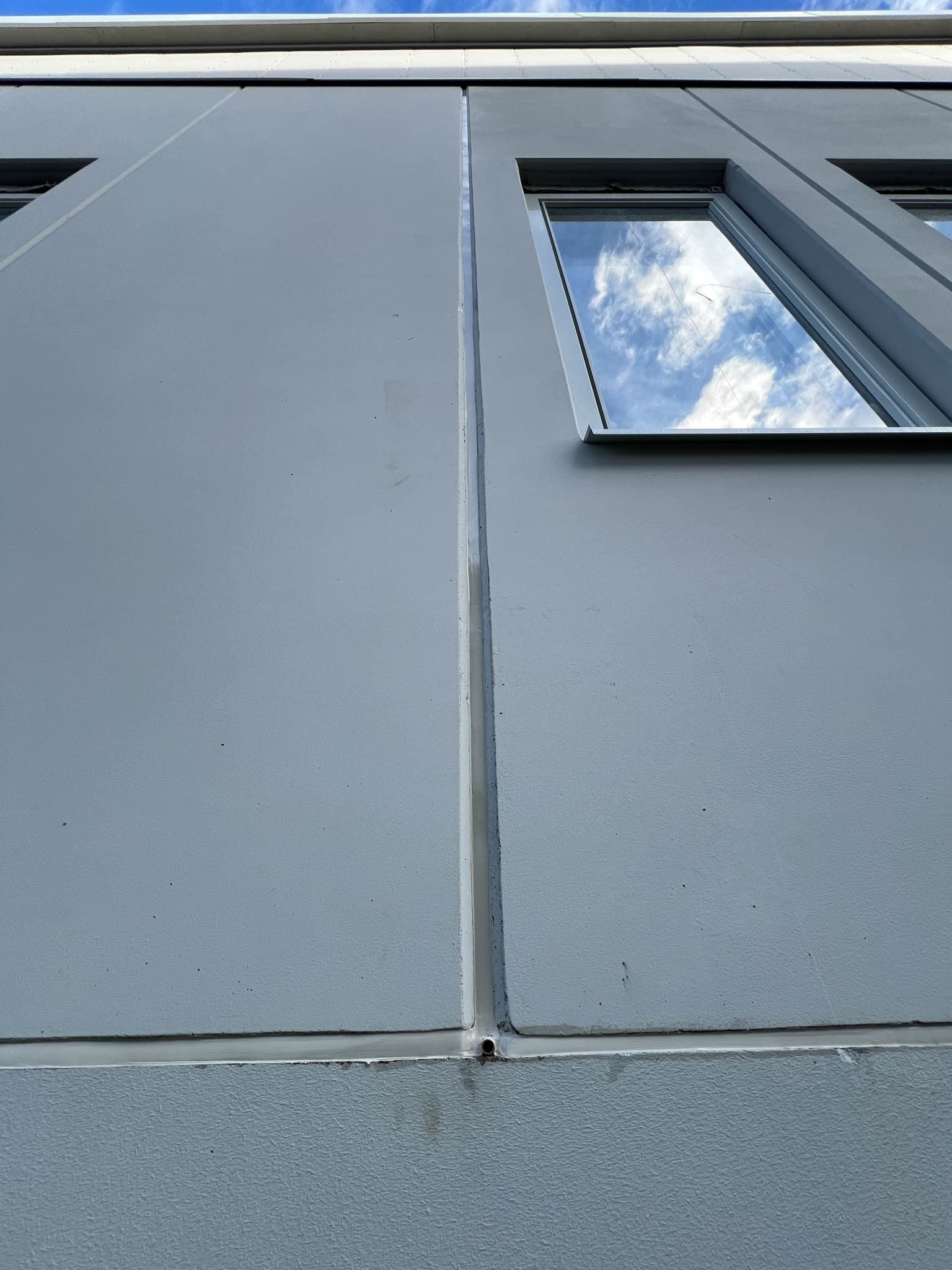 Fasadfogning av betongfasad - energieffektivt fuktskydd